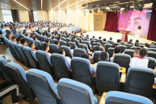 國際學校和普通學校相比，上小學怎么選呢？